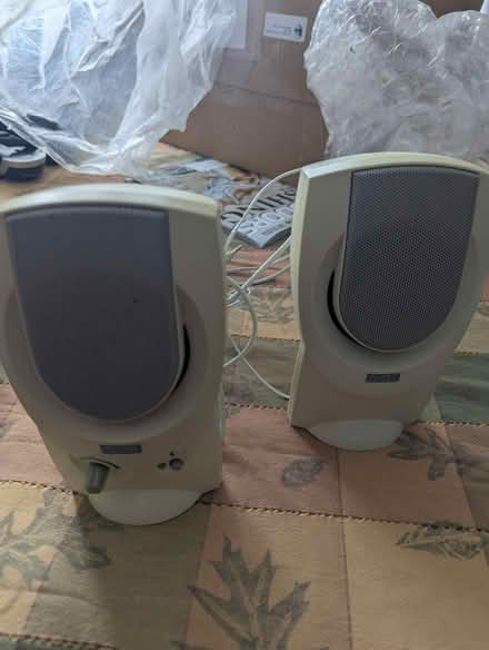 Photo of free Keyboard, mouse, speakers (Old Barrhaven) #2