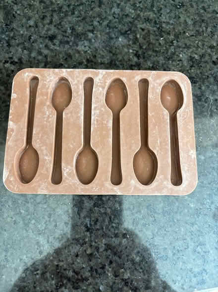 Photo of free chocolate spoon silicone mould (UpperHale GU9) #1