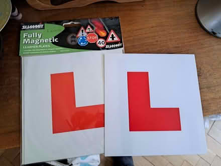 Photo of free magnetic L plates (Woodingdean BN2) #1
