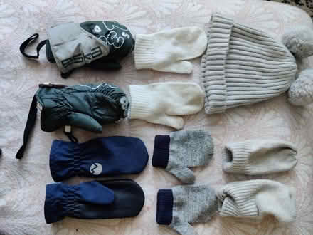 Photo of free Baby gloves and hat (Headington OX3) #1