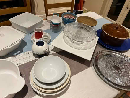 Photo of free Collection of assorted kitchenware (Barnes SW13) #1