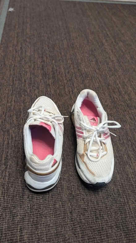 Photo of free Shoes Adidas and sketchers (Thornhill) #3