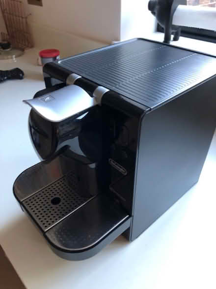 Photo of free Nespresso coffee machine (GU22) #3
