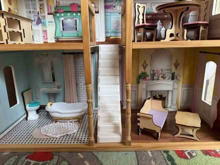 Photo of free Large doll house (Ealing W13) #3