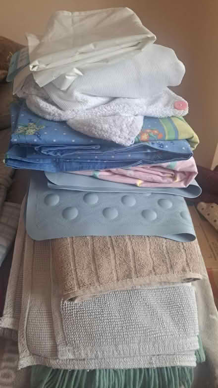 Photo of free Sheets, towels and woman clothes (Crumlin/Kimmage side) #2