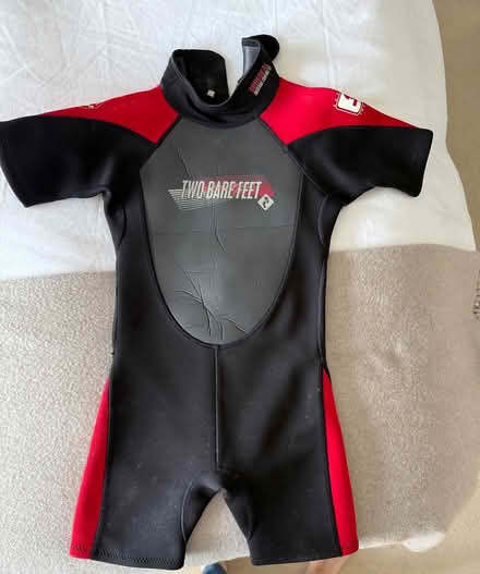 Photo of free Child's wetsuit (SW197LR) #1