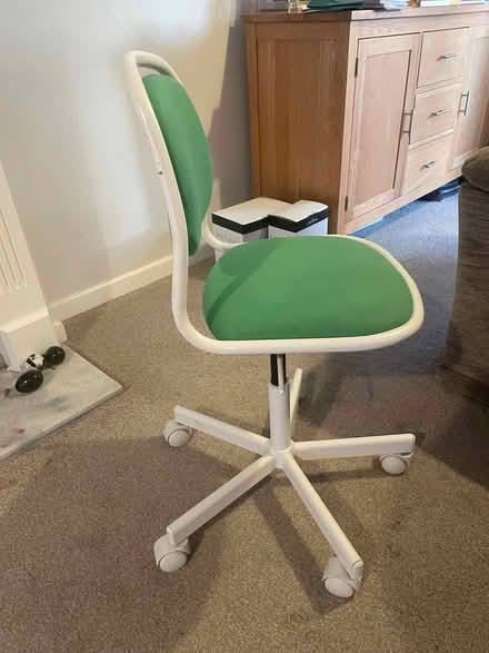 Photo of free Small rise and fall chair (Longbarn WA2) #1