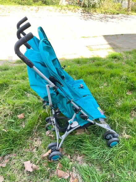 Photo of free Twin stroller (SE279) #3