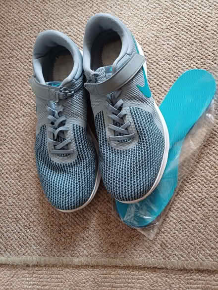 Photo of free Mens size 8 running shoes, Nike (Earley RG6) #2