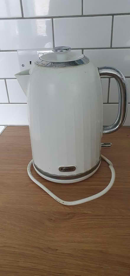 Photo of free Breville Kettle (GU2 Stoughton) #1