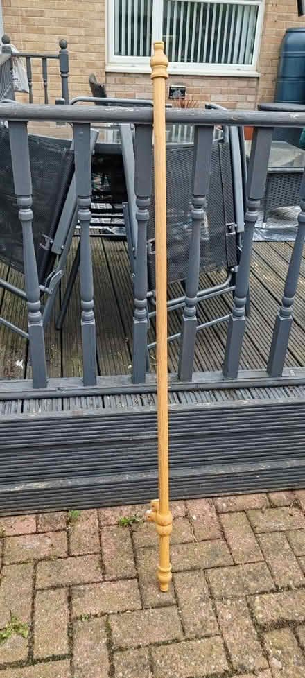 Photo of free Wooden curtain pole (Hull. HU7) #1