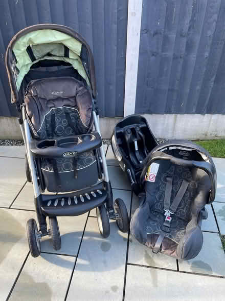 Photo of free Push chair, car seat and car base (Shelton SY3) #1