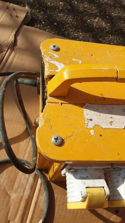 Photo of free 110v transformer untested commando (UB9) #3