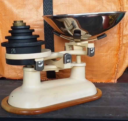 Photo of free Old Style Weighing Scales (Litchard, Bridgend CF31) #2