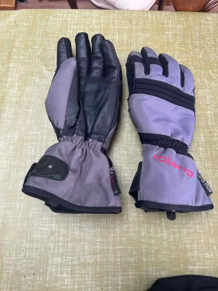 Photo of free Waterproof gloves XL (CR5) #1