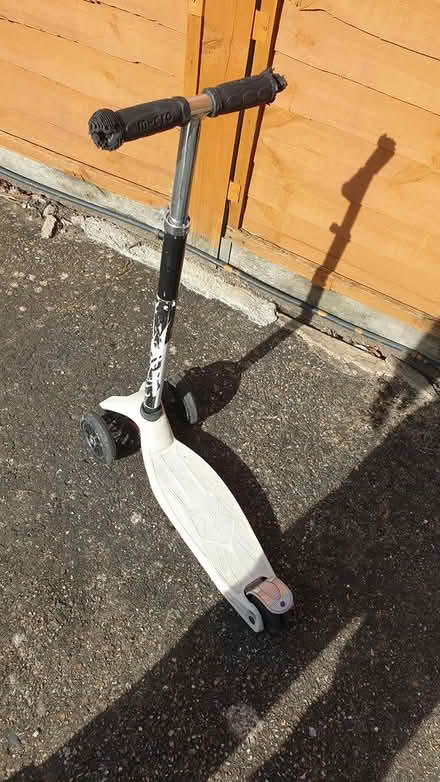 Photo of free Kikx child's scooter micro mini (UB9) #4