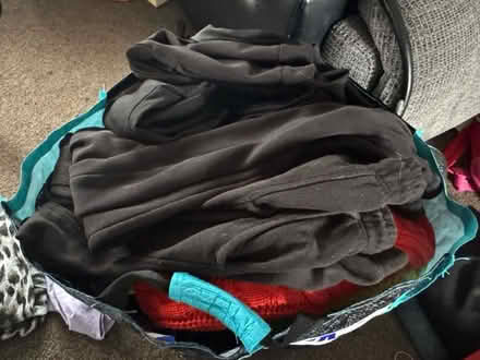 Photo of free 10-14 ladies clothes (LU1 5) #1