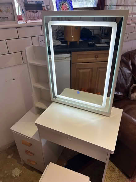Photo of free Vanity unit and stool (OX29, witney) #1