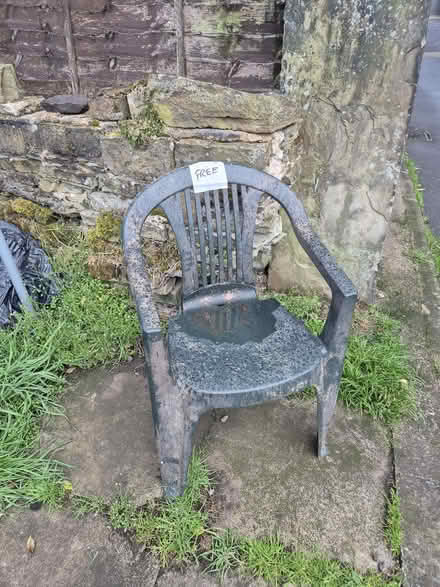 Photo of free garden chair (HD6 brighouse) #1