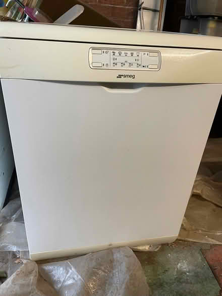 Photo of free Dishwasher Smeg (Wombourne WV5) #1