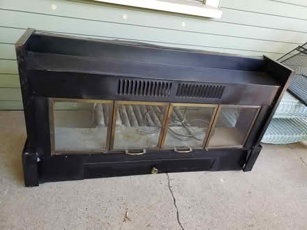 Photo of free woodburning fireplace insert (East Price hill) #1