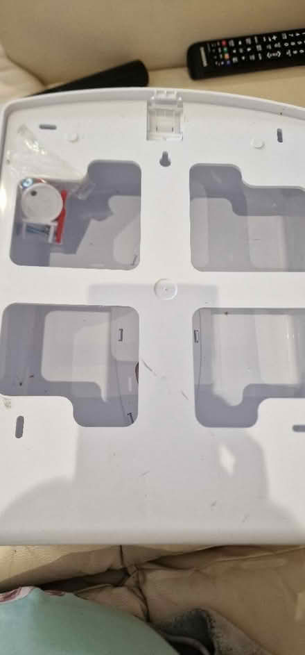 Photo of free Towel holder (HU5 Hull) #2