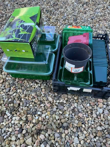 Photo of free Mini propagators, digital heating mat and a variety of pots (Clarkston G76) #3