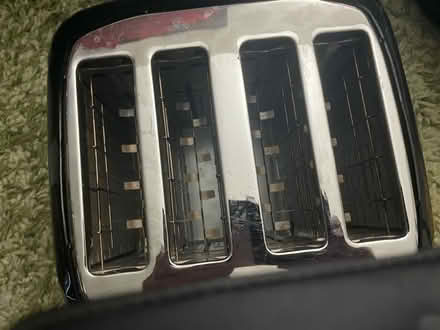 Photo of free Delonghi 4 slice toaster (PR5 Clayton brook) #4