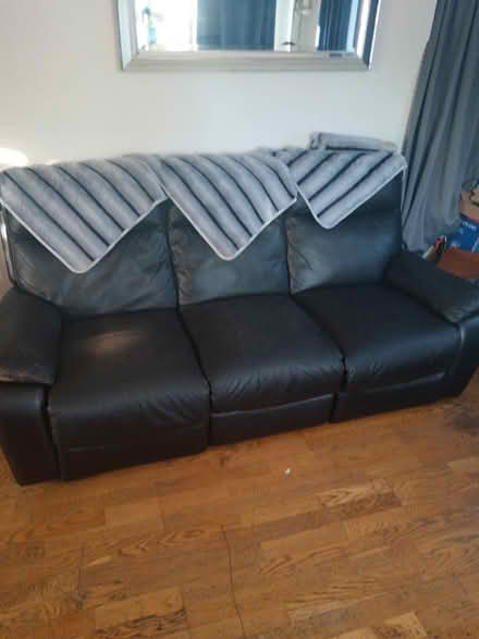Photo of free 3 seat recliner sofa (SE25) #3