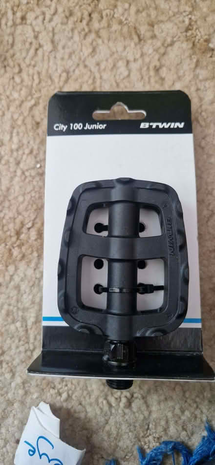 Photo of free Bicycle pedals, B'twin City 100 junior (Northcourt OX14) #1