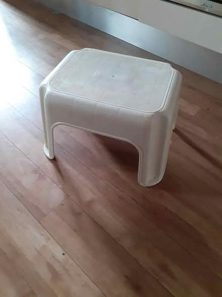 Photo of free Kitchen stool (HX7) #1