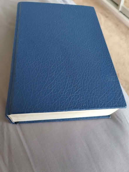 Photo of free Spanish/english-English/Spanish dictionary (Cromford DE4) #1