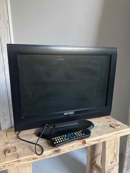 Photo of free Tv (W6) #1