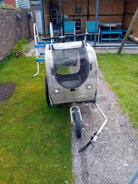 Photo of free Doggyhut dog trailer/pushchair (Birchgrove, cardiff CF14) #3