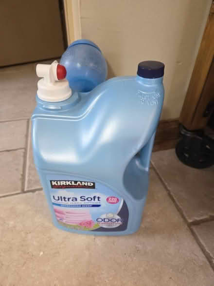 Photo of free Fabric softener and dispenser (NW Livonia) #1