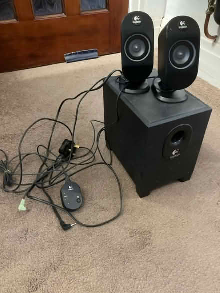 Photo of free Pc speakers (Torrisholme LA4) #1