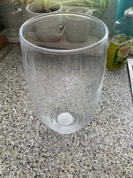 Photo of free Vase and 2 teapots (SE25 selhurst) #2