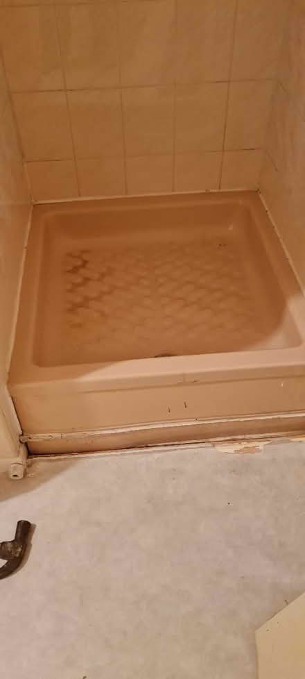 Photo of free Bathtub with mixer tap and shower (West Bridgford NG2) #3