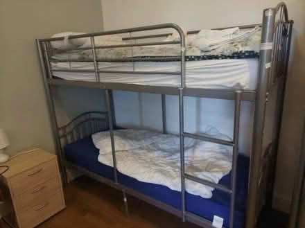 Photo of free kids metal bunkbeds (BR6) #1