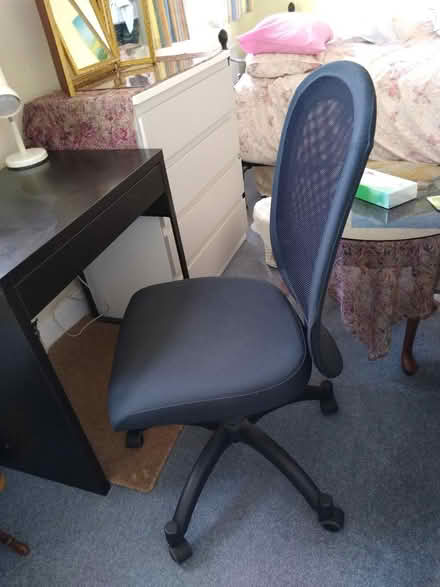 Photo of free Office Swivel Chair (Rayners Lane HA2) #2