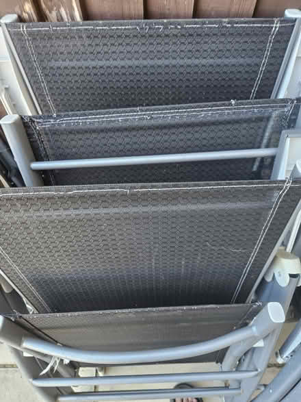 Photo of free Garden table and 8 chairs (Luton LU3) #3