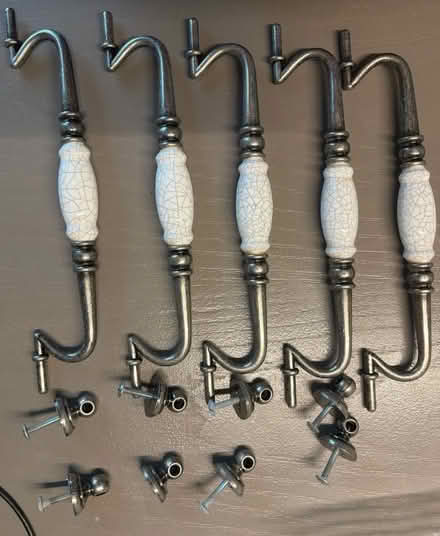 Photo of free Set of porcelain drawer pulls (Forest Gate E7) #2