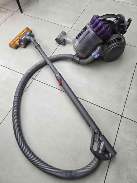 Photo of free Dyson vacuum DC32 model (CH48) #1