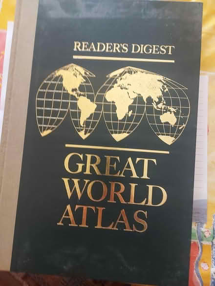 Photo of free World Atlas (St. Clair-Christie) #1