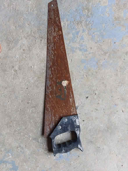 Photo of free Large Saw (Oadby LE2) #1