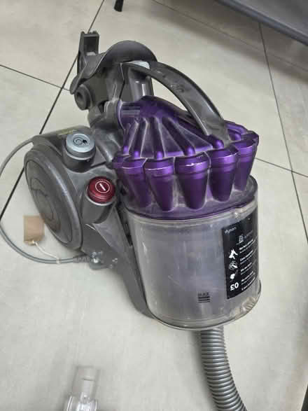 Photo of free Dyson vacuum DC32 model (CH48) #2