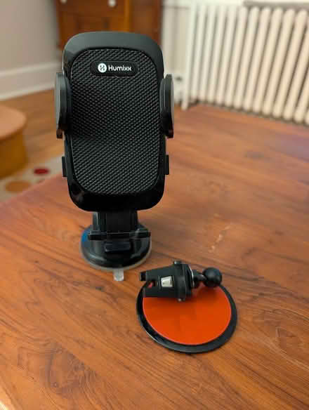 Photo of free Phone car mount (20910) #1