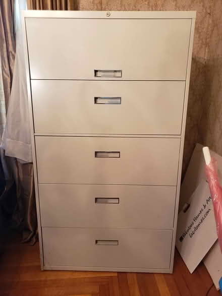 Photo of free file cabinet (East Price hill) #1