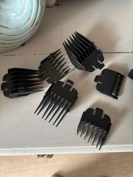 Photo of free Wahl clipper attachments (CB21) #1