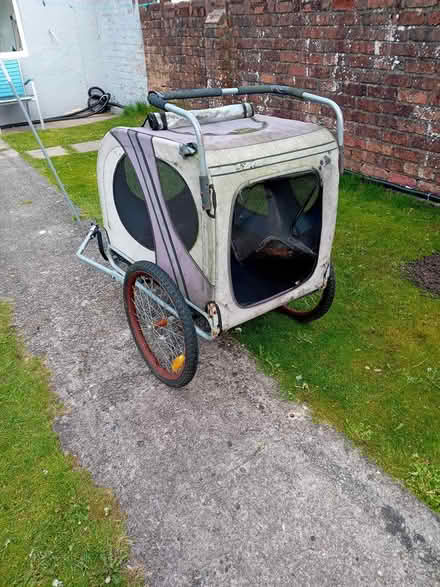 Photo of free Doggyhut dog trailer/pushchair (Birchgrove, cardiff CF14) #2